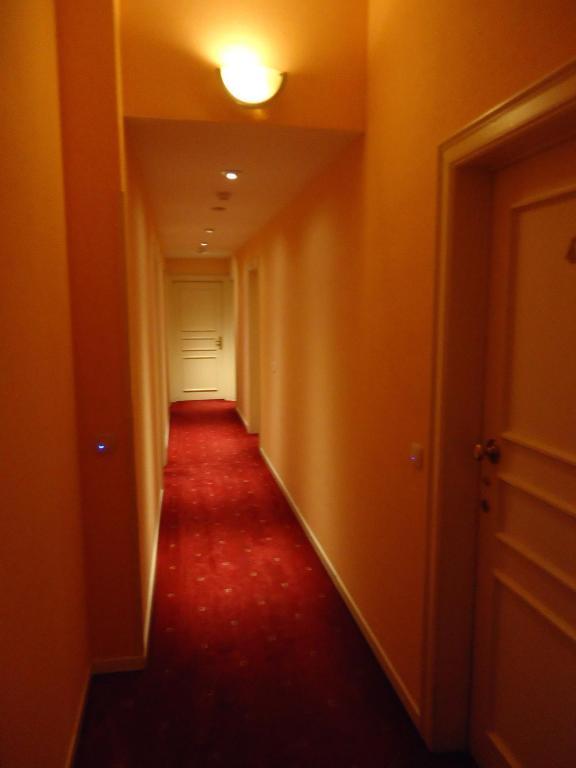 Matignon Hotel Brussel Bagian luar foto